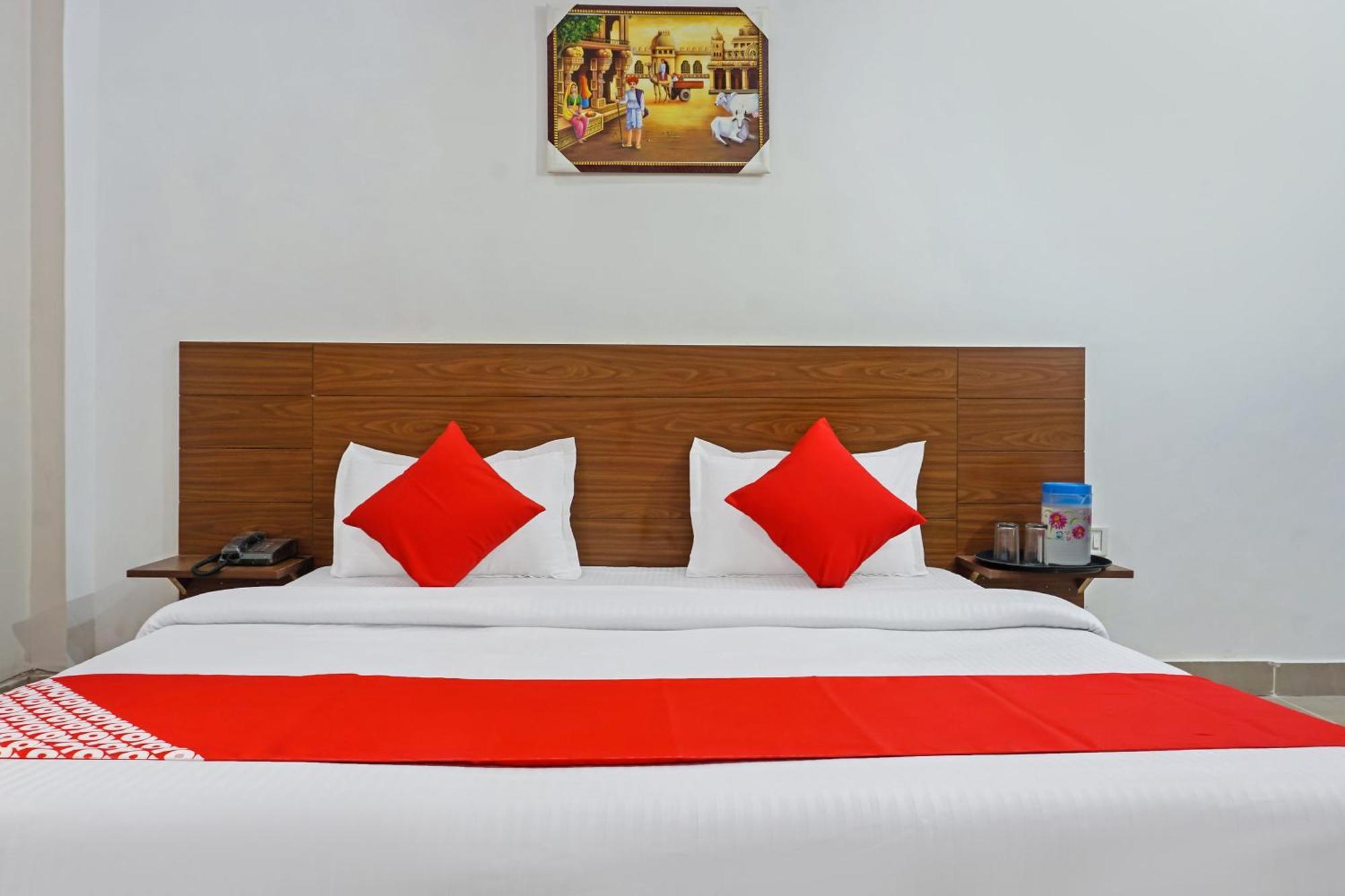 Hotel O Quadis Ноида Екстериор снимка